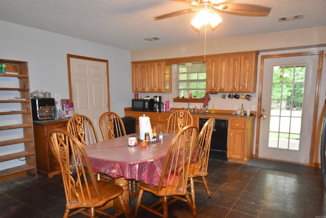 2736 Riverview Drive, Malvern, AR 72104