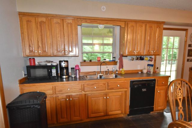 2736 Riverview Drive, Malvern, AR 72104