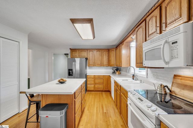 241 Rector Road, Inman, SC 29349