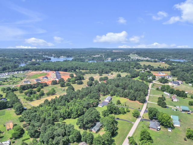 241 Rector Road, Inman, SC 29349