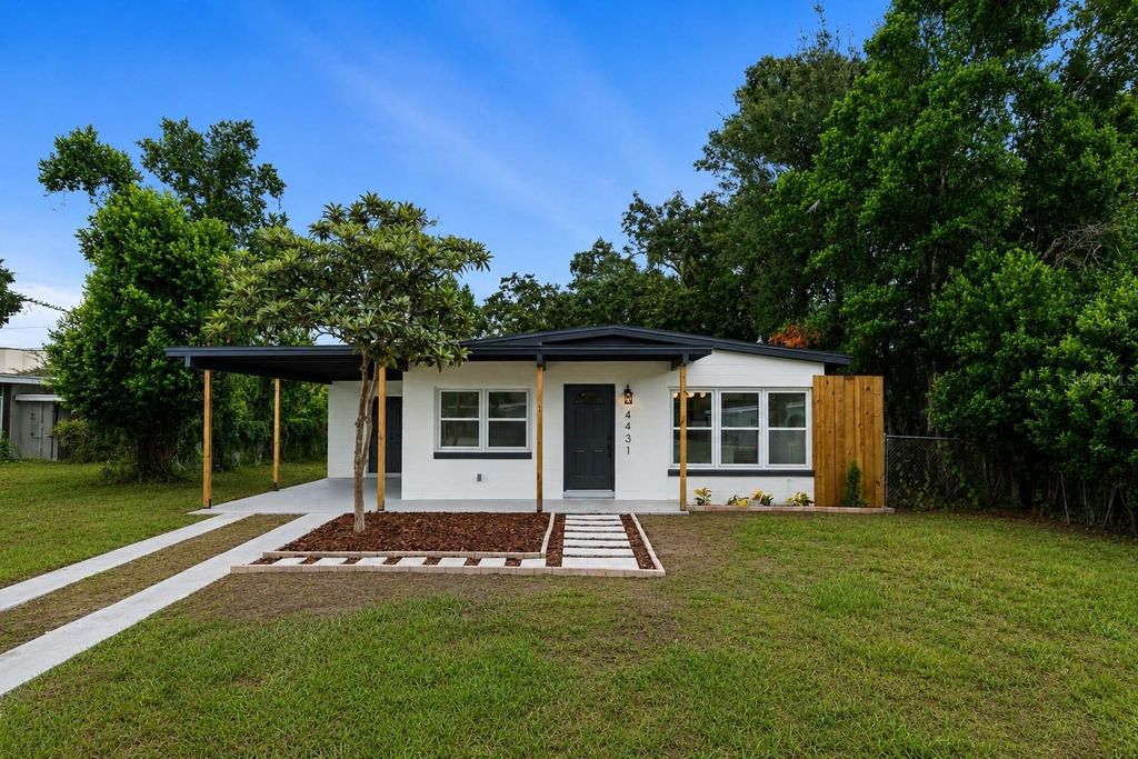 Image 1 of property listing at 4431 SOUTHMORE DRIVE, Orlando, FL 32812