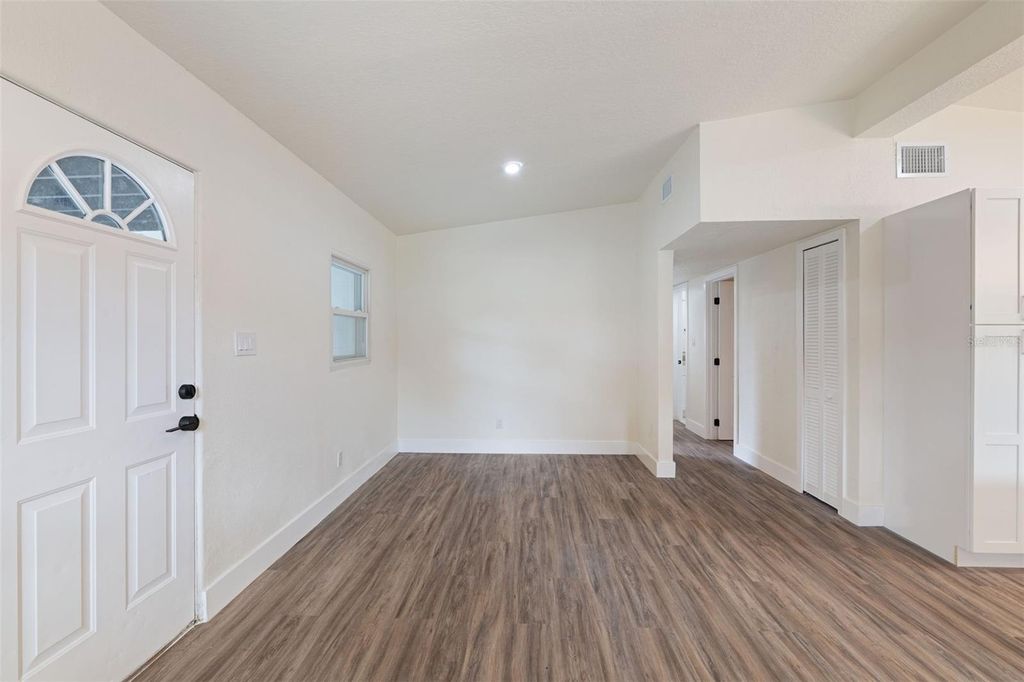 Image 12 of property listing at 4431 SOUTHMORE DRIVE, Orlando, FL 32812