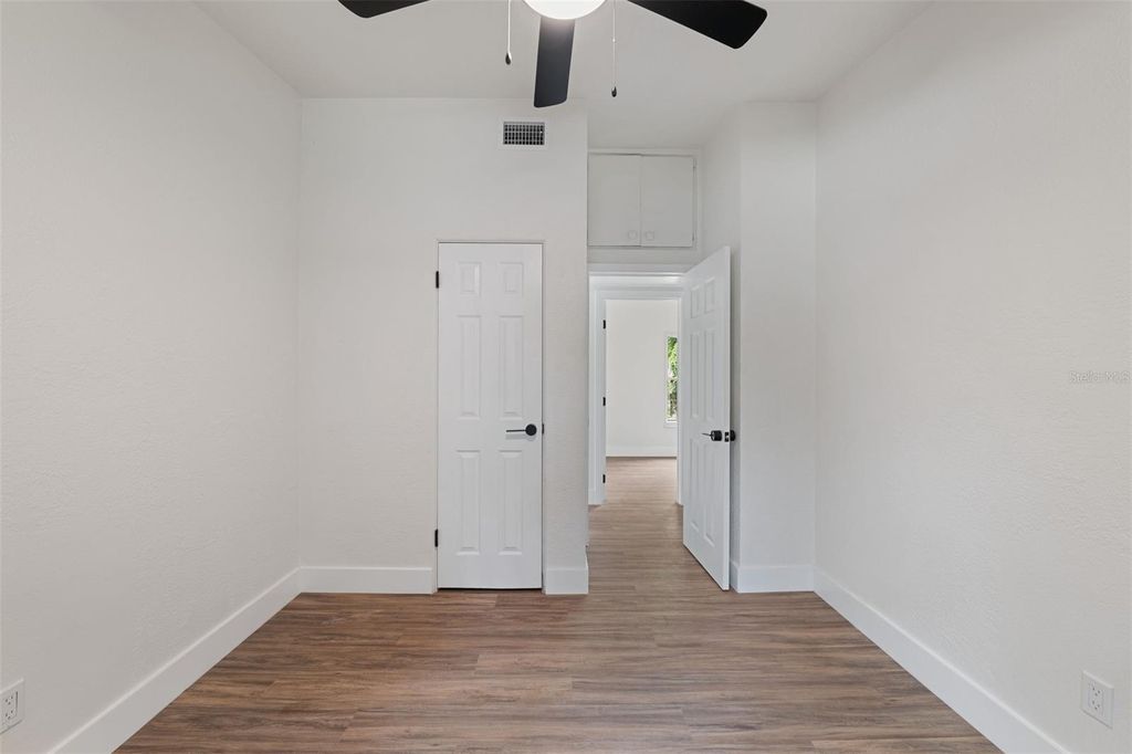 Image 16 of property listing at 4431 SOUTHMORE DRIVE, Orlando, FL 32812