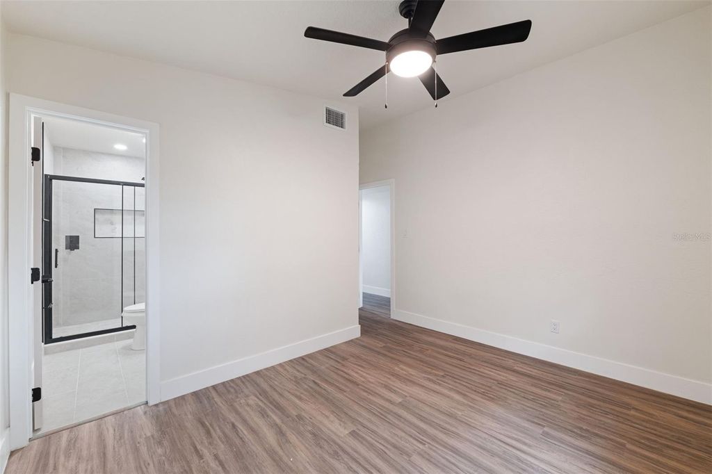 Image 25 of property listing at 4431 SOUTHMORE DRIVE, Orlando, FL 32812