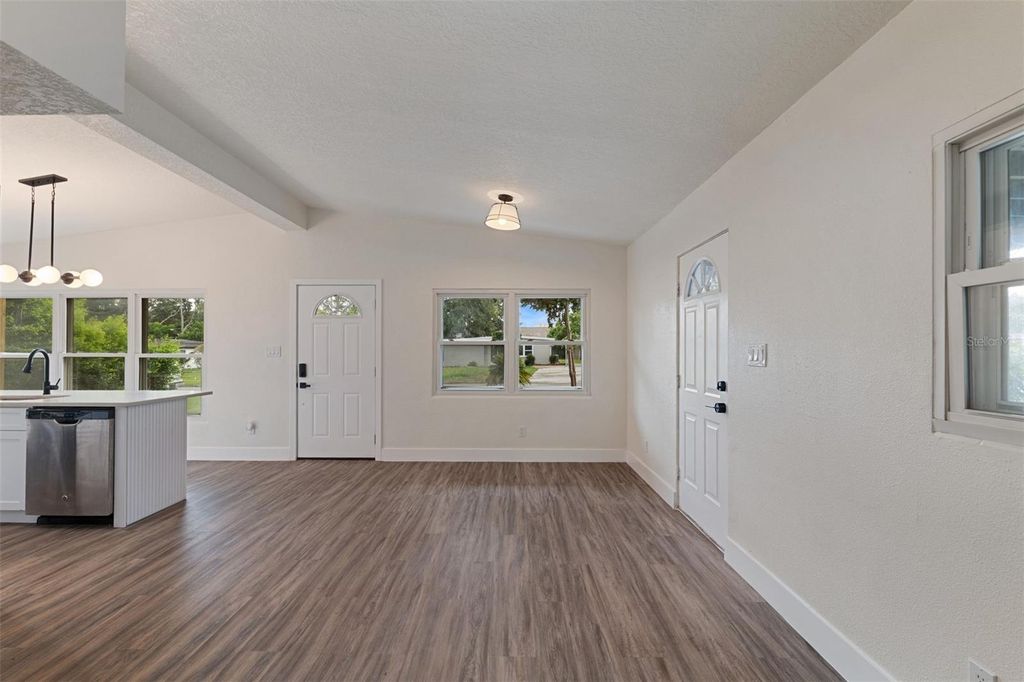 Image 10 of property listing at 4431 SOUTHMORE DRIVE, Orlando, FL 32812