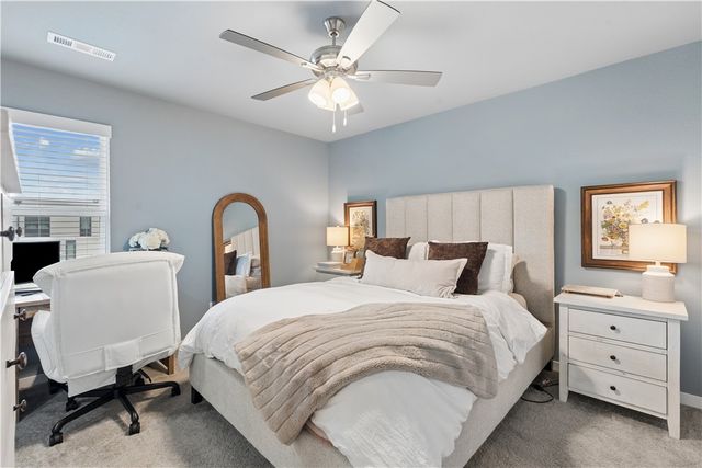 877 N Rupple Road 131, Fayetteville, AR 72704