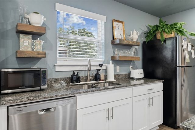 877 N Rupple Road 131, Fayetteville, AR 72704