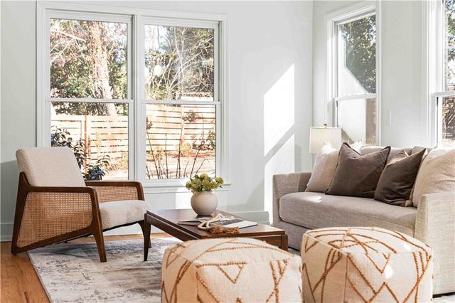 2576 River Oak Drive, Decatur, GA 30033