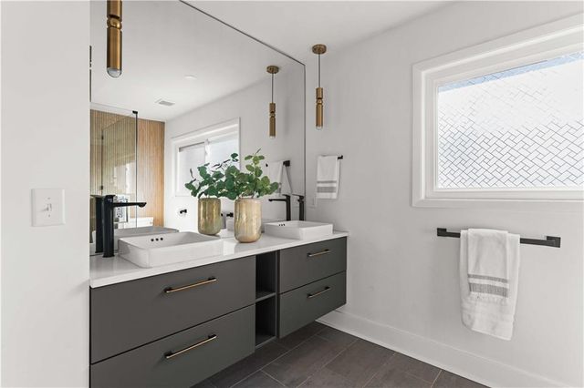 2576 River Oak Drive, Decatur, GA 30033