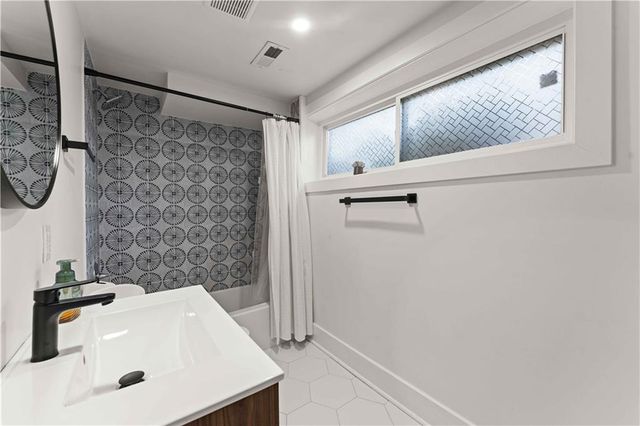 2576 River Oak Drive, Decatur, GA 30033