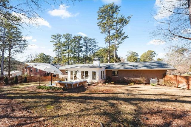 2576 River Oak Drive, Decatur, GA 30033