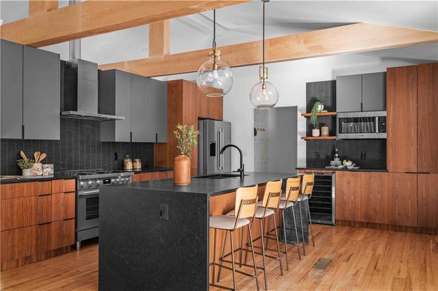 2576 River Oak Drive, Decatur, GA 30033