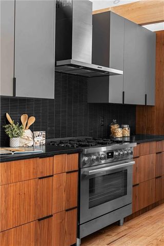 2576 River Oak Drive, Decatur, GA 30033