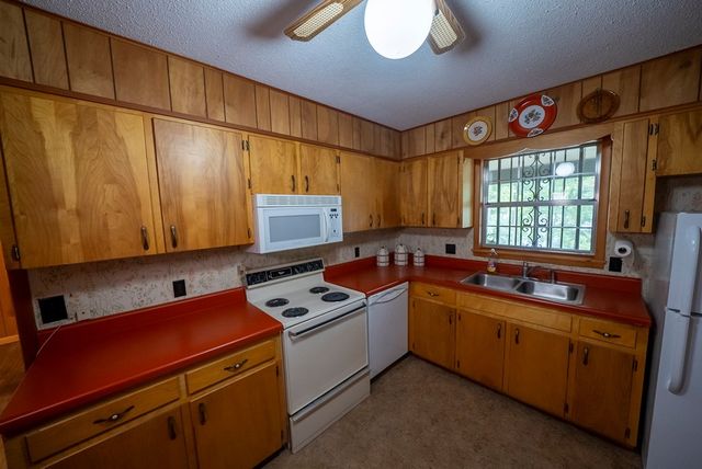 55 Avisco, Robbinsville, NC 28771