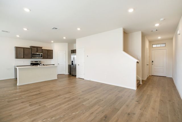 612 Gracious Glen, Lavon, TX 75166