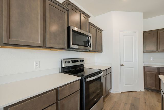 612 Gracious Glen, Lavon, TX 75166