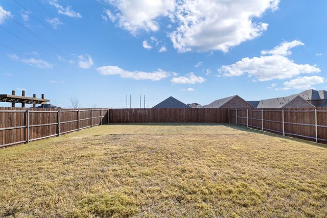 612 Gracious Glen, Lavon, TX 75166