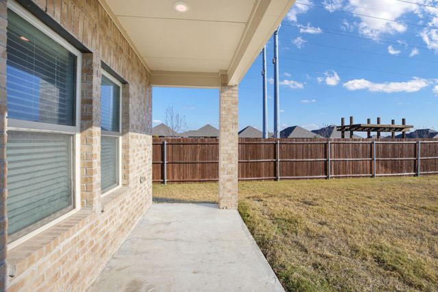 612 Gracious Glen, Lavon, TX 75166