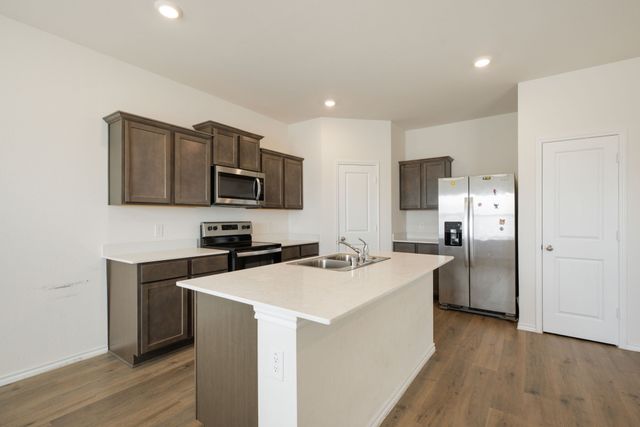 612 Gracious Glen, Lavon, TX 75166