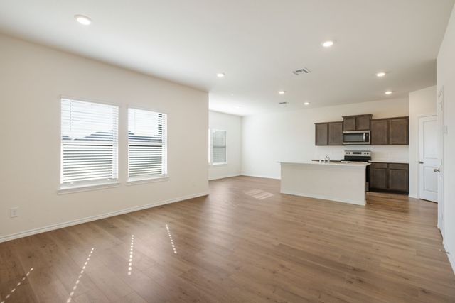 612 Gracious Glen, Lavon, TX 75166