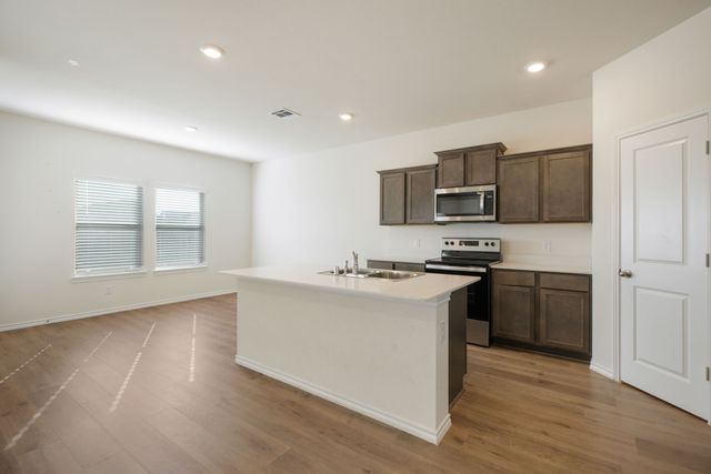 612 Gracious Glen, Lavon, TX 75166