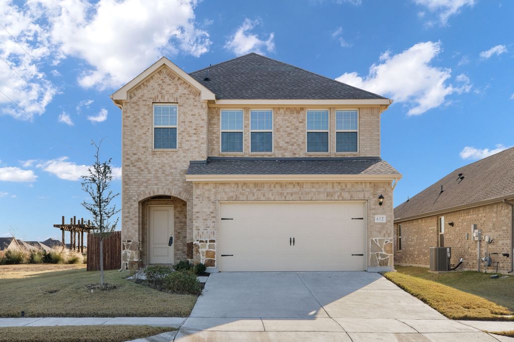 612 Gracious Glen, Lavon, TX 75166