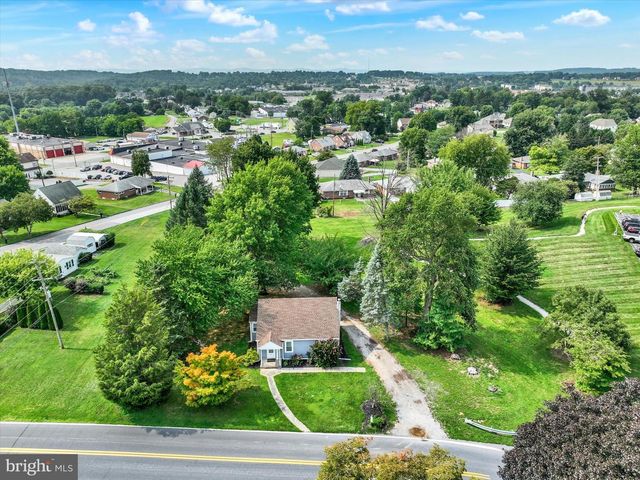 21 OAK ST, York, PA 17402