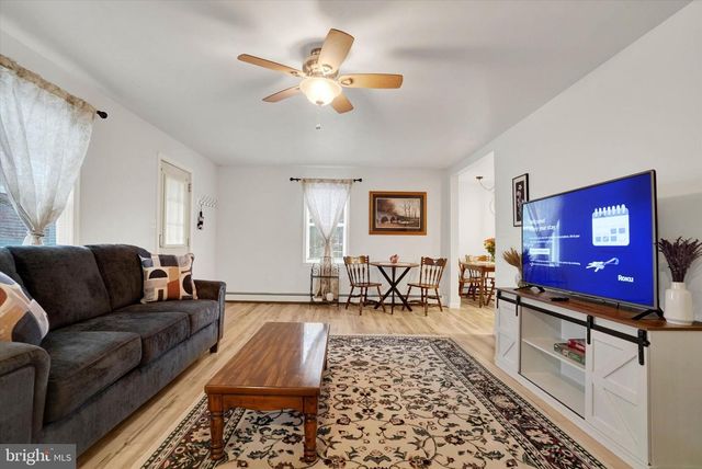 21 OAK ST, York, PA 17402