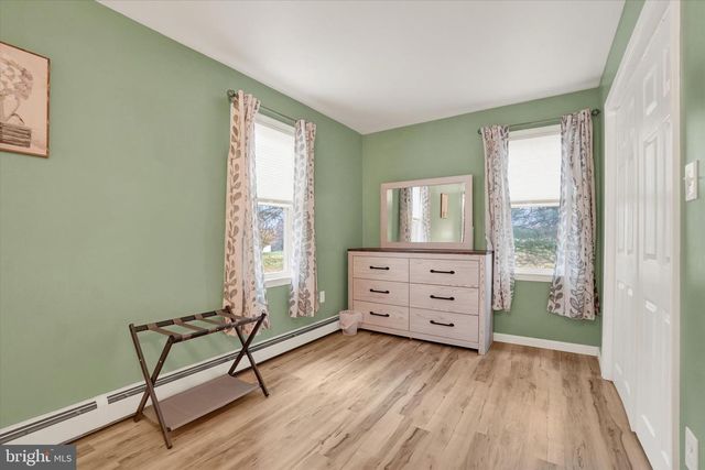 21 OAK ST, York, PA 17402