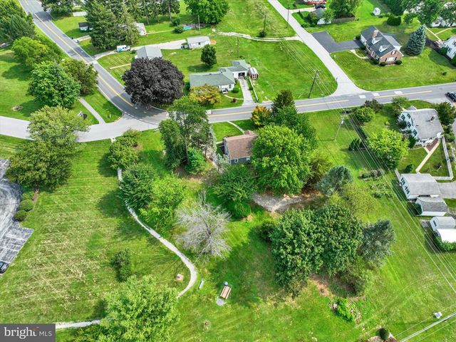 21 OAK ST, York, PA 17402