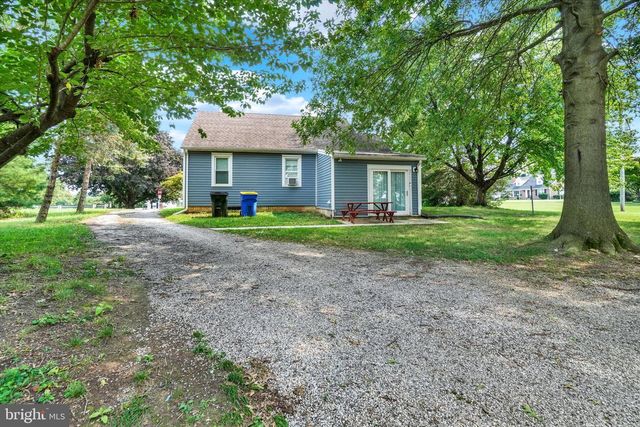 21 OAK ST, York, PA 17402