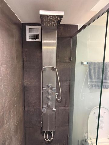 465 OCEAN Drive 320, Miami Beach, FL 33139