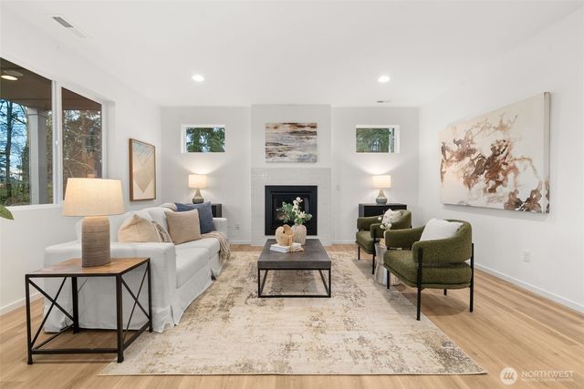 3201 219th Avenue E, Lake Tapps, WA 98391