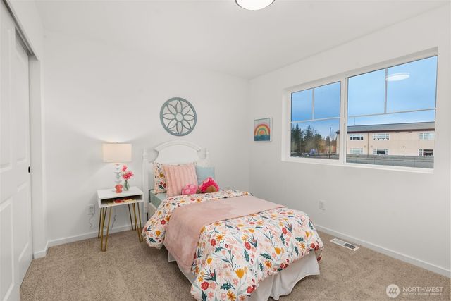 3201 219th Avenue E, Lake Tapps, WA 98391