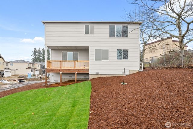 3201 219th Avenue E, Lake Tapps, WA 98391
