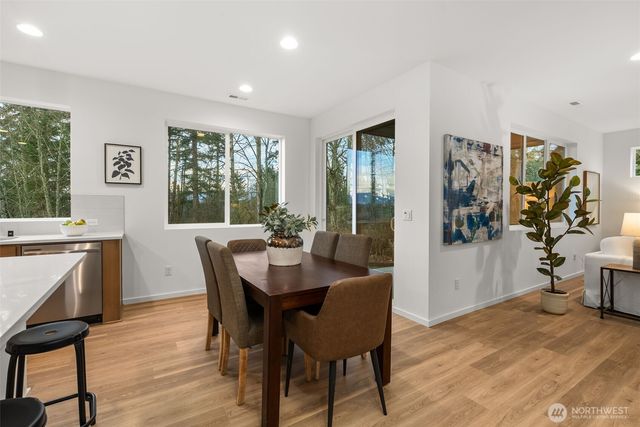 3201 219th Avenue E, Lake Tapps, WA 98391