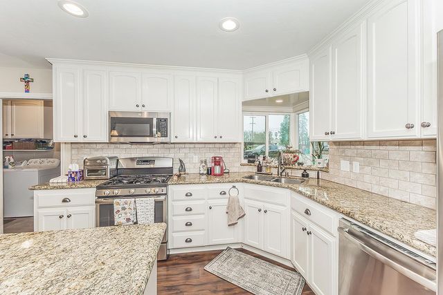 240 S Bailey Avenue, Fresno, CA 93727