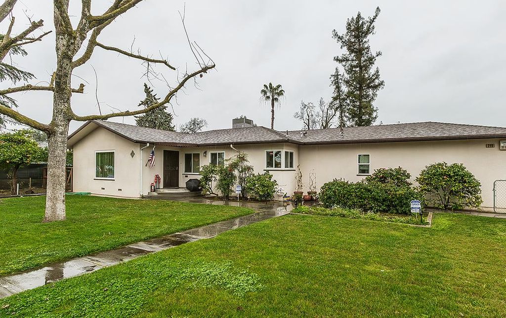 240 S Bailey Avenue, Fresno, CA 93727