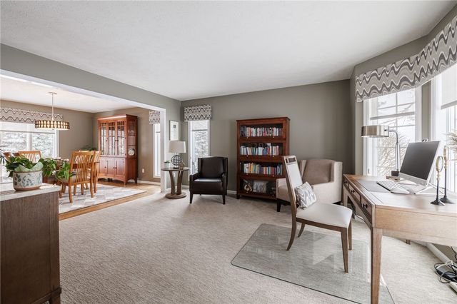 51 Walnut Hill Dr, Penfield, NY 14526