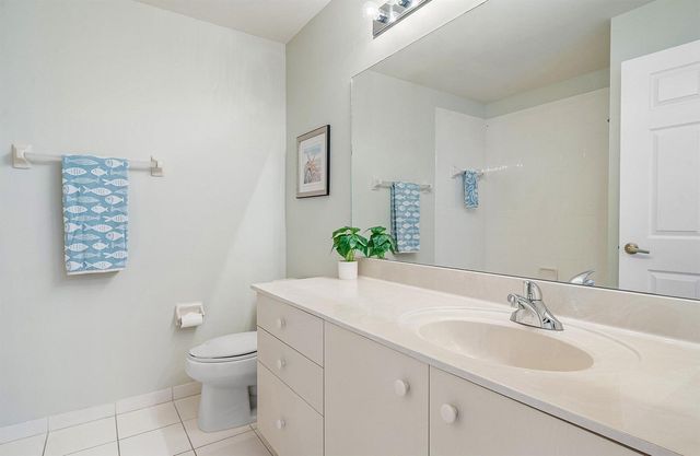 6060 Petunia Road, Delray Beach, FL 33484