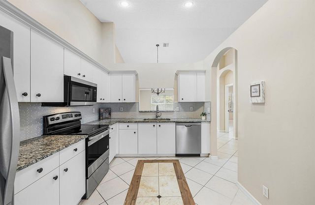 6060 Petunia Road, Delray Beach, FL 33484