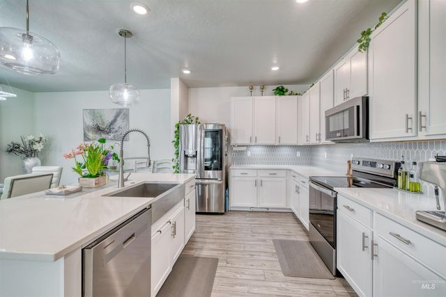 4393 Redwater, Meridian, ID 83642