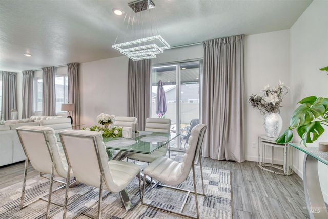 4393 Redwater, Meridian, ID 83642