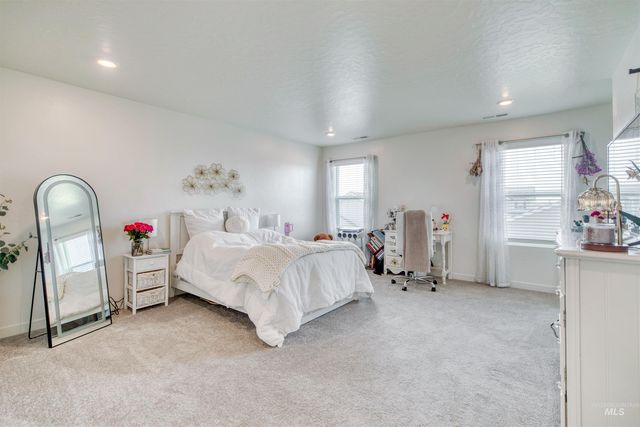 4393 Redwater, Meridian, ID 83642