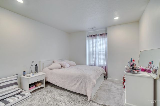 4393 Redwater, Meridian, ID 83642