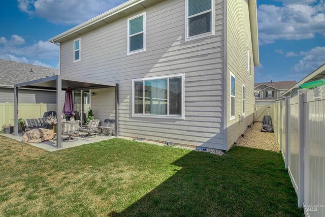 4393 Redwater, Meridian, ID 83642