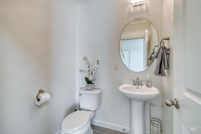 4393 Redwater, Meridian, ID 83642