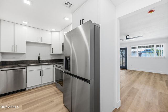 3518 E MONTECITO Avenue 4, Phoenix, AZ 85018