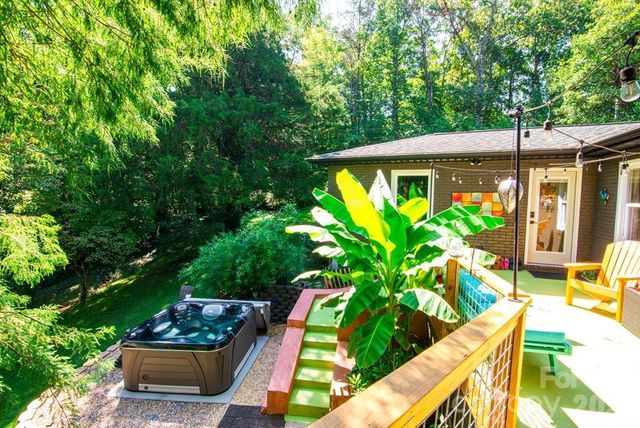 249 Gudger Hill Road, Cullowhee, NC 28723