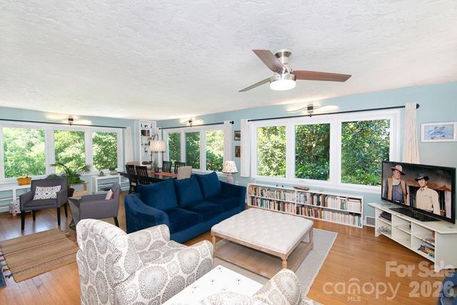 249 Gudger Hill Road, Cullowhee, NC 28723